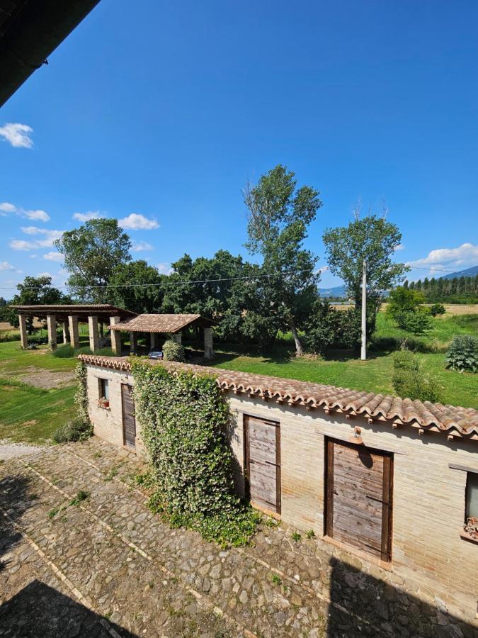 La Casa Dei Tigli Bed and Breakfast Cannara Exterior foto